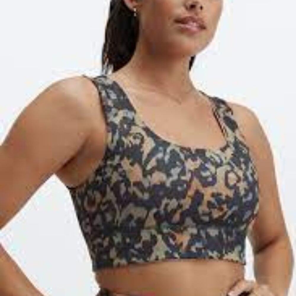 Fabletics Harlow Reversible Medium Impact Sports Bra Wild Camo/Gaia Small